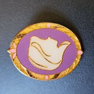 Disney Pin Rapunzel Gem Cameo Pin